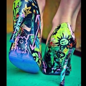 Bat Chez heels 8.5 (childishooddreamzzz inspired)